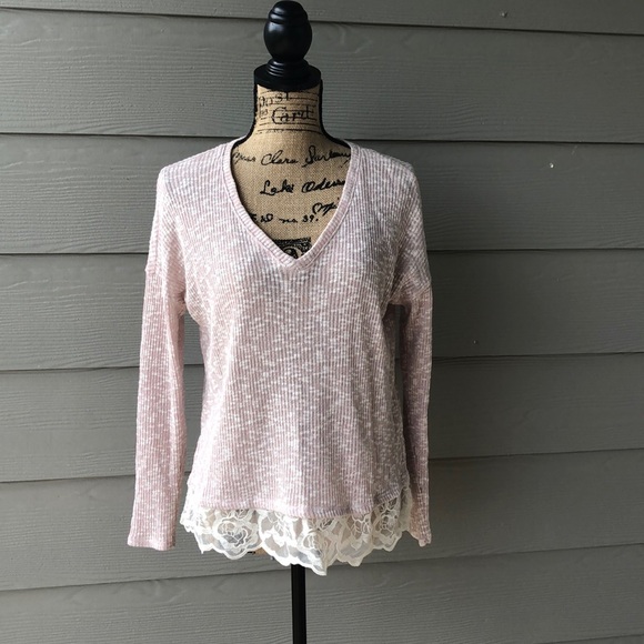 Jessica Simpson Sweaters - Jessica Simpson Pink sweater w lace trim